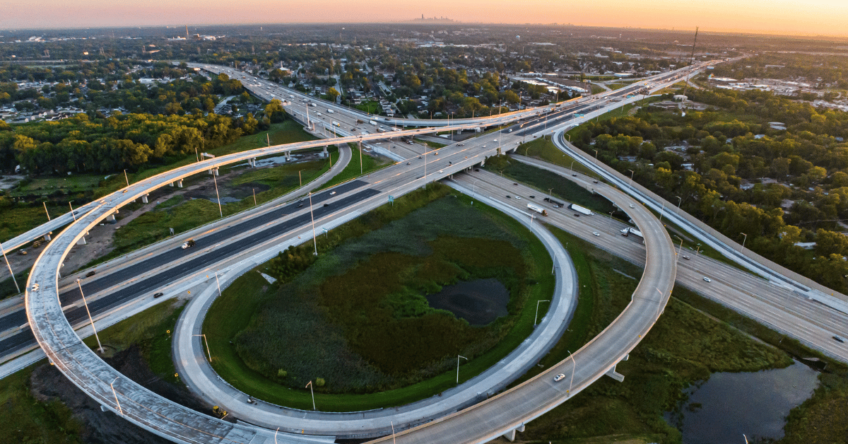 Roads To Renewal HNTB   Illinois Tollway 1 